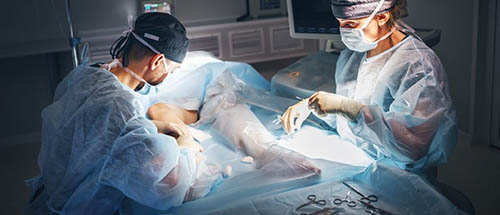 Surgical Techs Work Directly With Surgeons